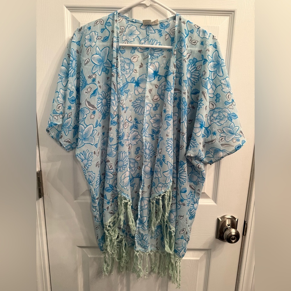 Lagaci brand - Blue and Gray Floral Kimono with Fringe